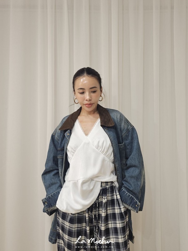 V領蕾絲緞面背心